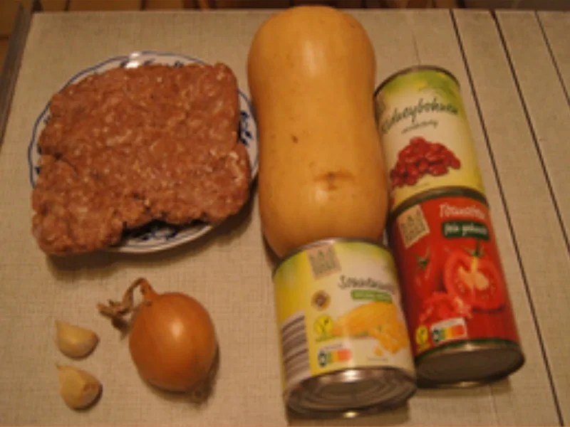 Rezept: Butternut-Kürbis mit Chili-con-Carne-Füllung Bild Nr. 3 Butternut-Kürbis mit Chili-con-Carne-Füllung - Rezept - Bild Nr. 3