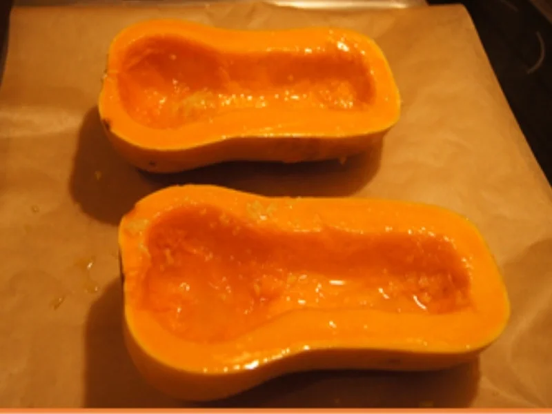 Rezept: Butternut-Kürbis mit Chili-con-Carne-Füllung Bild Nr. 5 Butternut-Kürbis mit Chili-con-Carne-Füllung - Rezept - Bild Nr. 5