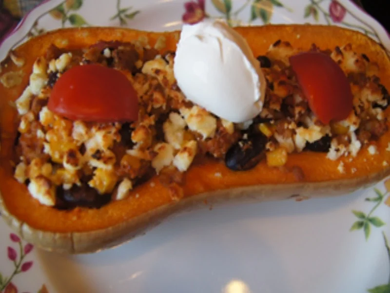Rezept: Butternut-Kürbis mit Chili-con-Carne-Füllung Bild Nr. 19 Butternut-Kürbis mit Chili-con-Carne-Füllung - Rezept - Bild Nr. 19