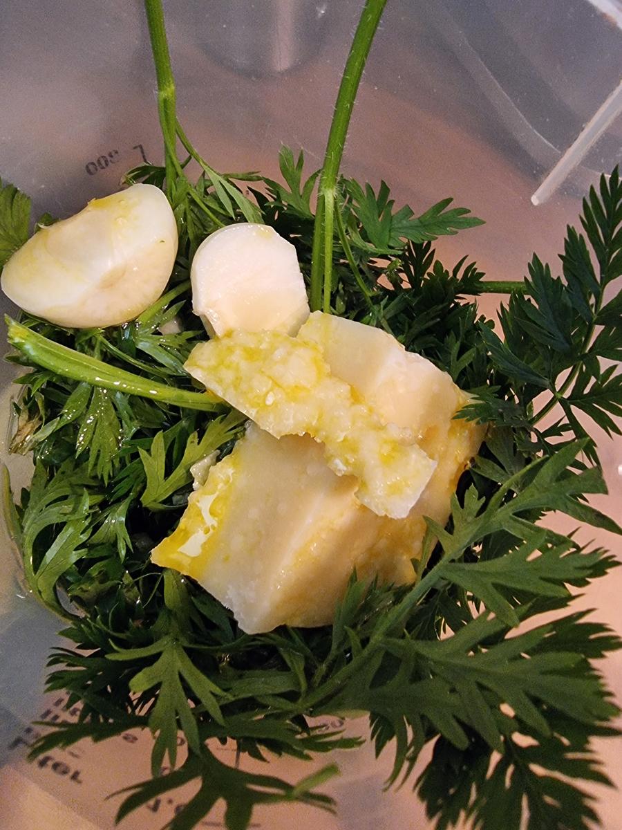 Möhren-Zitronen-Suppe mit Möhrengrün-Pesto - Rezept - Bild Nr. 16912