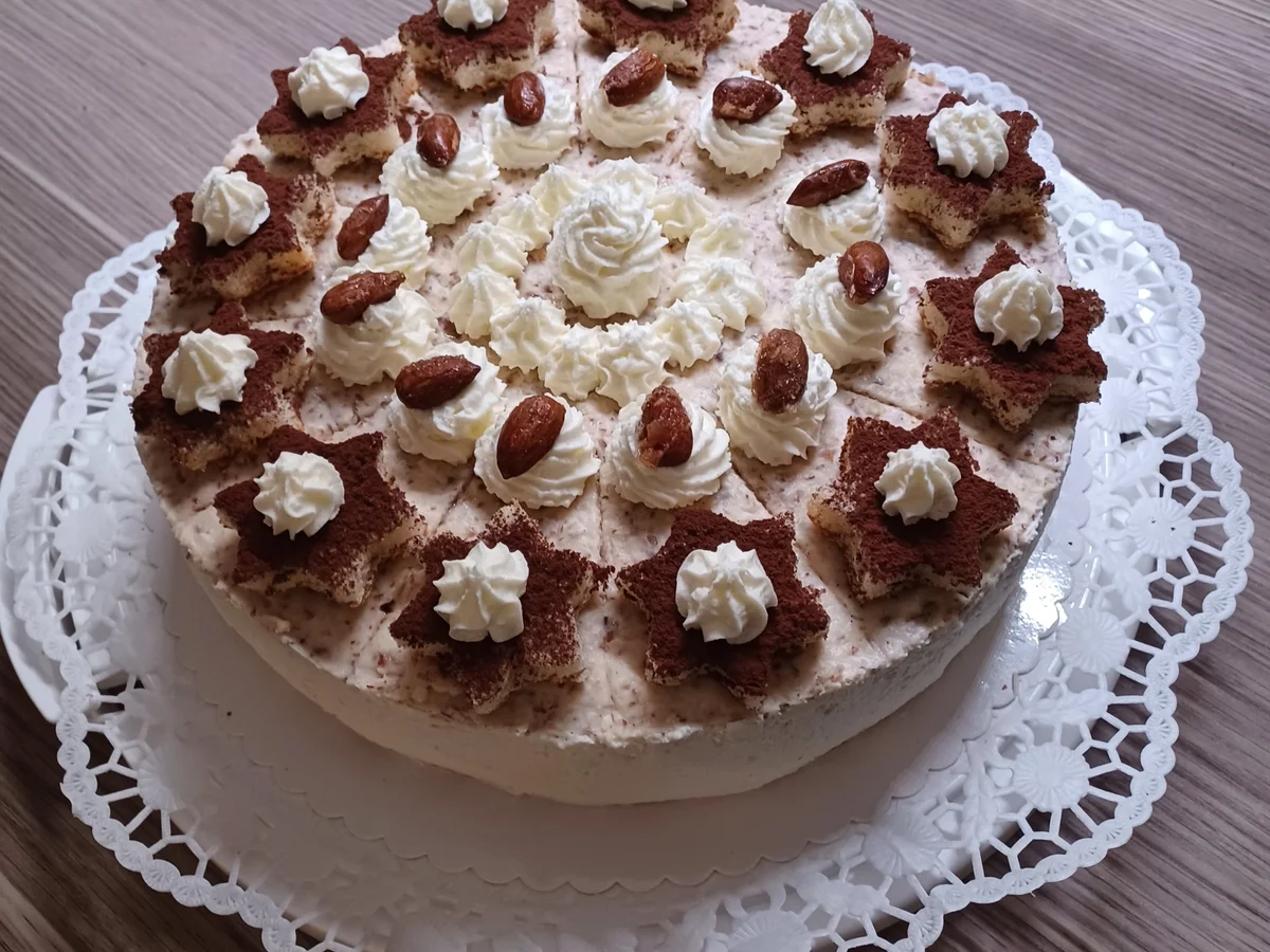 Gebrannte Mandel-Sahne-Torte mit Kirschen - Rezept - Bild Nr. 16904