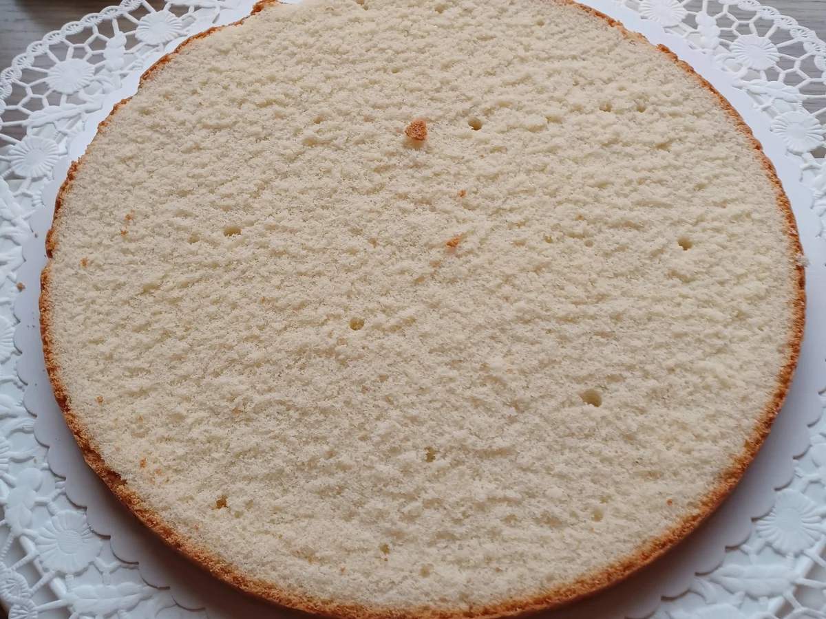 Gebrannte Mandel-Sahne-Torte mit Kirschen - Rezept - Bild Nr. 16906