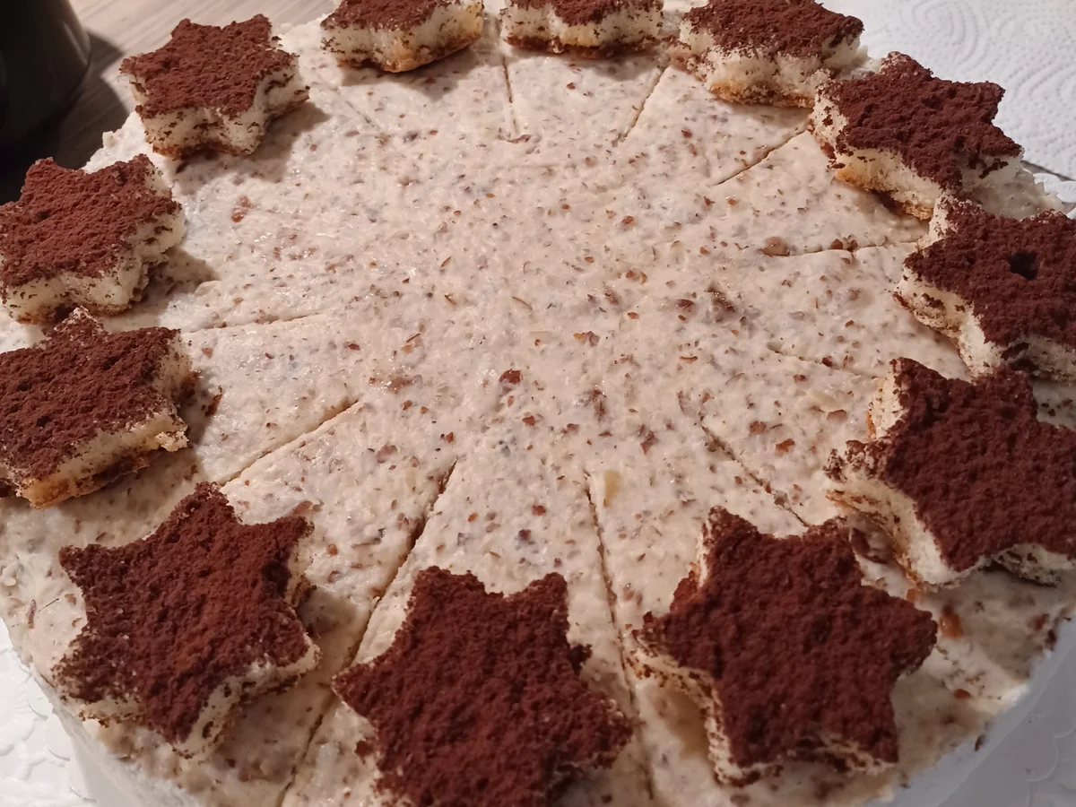 Gebrannte Mandel-Sahne-Torte mit Kirschen - Rezept - Bild Nr. 16913