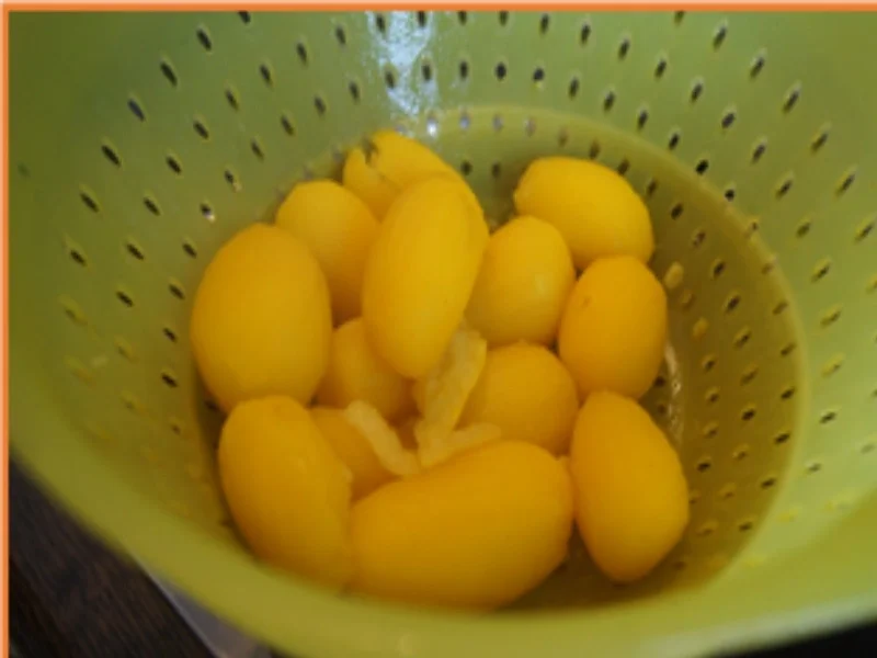 Lachs mit Rahmrosenkohl und Drillingen - Rezept - Bild Nr. 11