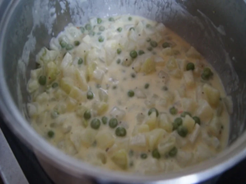 Kohlrabi-Schnitzel mit Erbsen-Kohlrabi-Rahm-Gemüse und Pellkartoffel-Drillingen - Rezept - Bild Nr. 16916