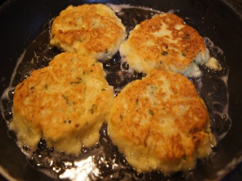 Tafelspitz mit Bouillon-Gemüse, Meerrettichsauce und Kartoffel-Bratlingen - Rezept - Bild Nr. 18