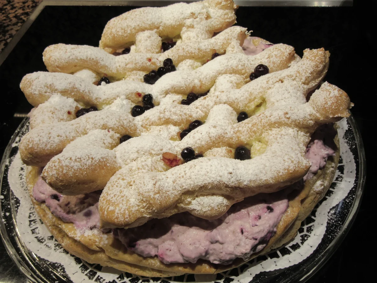 Backen: St.-Honoré-Torte mit Heidelbeerfüllung - Rezept - Bild Nr. 16908