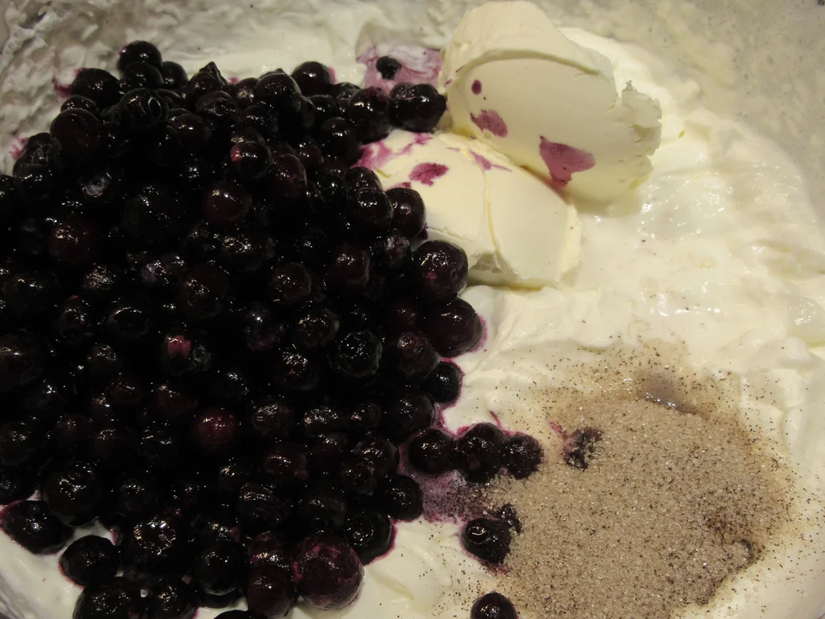 Backen: St.-Honoré-Torte mit Heidelbeerfüllung - Rezept - Bild Nr. 16912