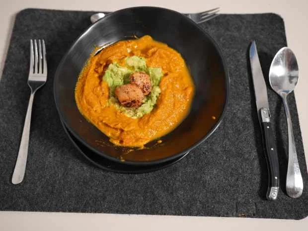 Rezept: Avocadosuppe "Komet" mit Jakobsmuscheln Bild Nr. 2 Avocadosuppe "Komet" mit Jakobsmuscheln - Rezept - Bild Nr. 2