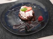 Schokobrownie mit Eis und Beeren - Rezept - Bild Nr. 16929