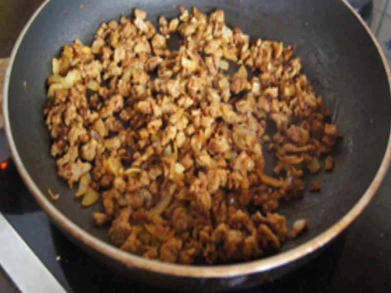 Rezept: Pellkartoffel-Drillinge mit Putenhack-Stippe und Kenia-Bohnen Bild Nr. 16936 Pellkartoffel-Drillinge mit Putenhack-Stippe und Kenia-Bohnen - Rezept - Bild Nr. 16936