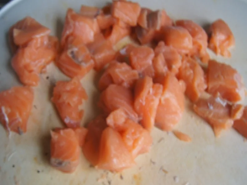 Rezept: Lachs-Gurken-Pfanne mit Pellkartoffel-Drillingen Bild Nr. 16931 Lachs-Gurken-Pfanne mit Pellkartoffel-Drillingen - Rezept - Bild Nr. 16931