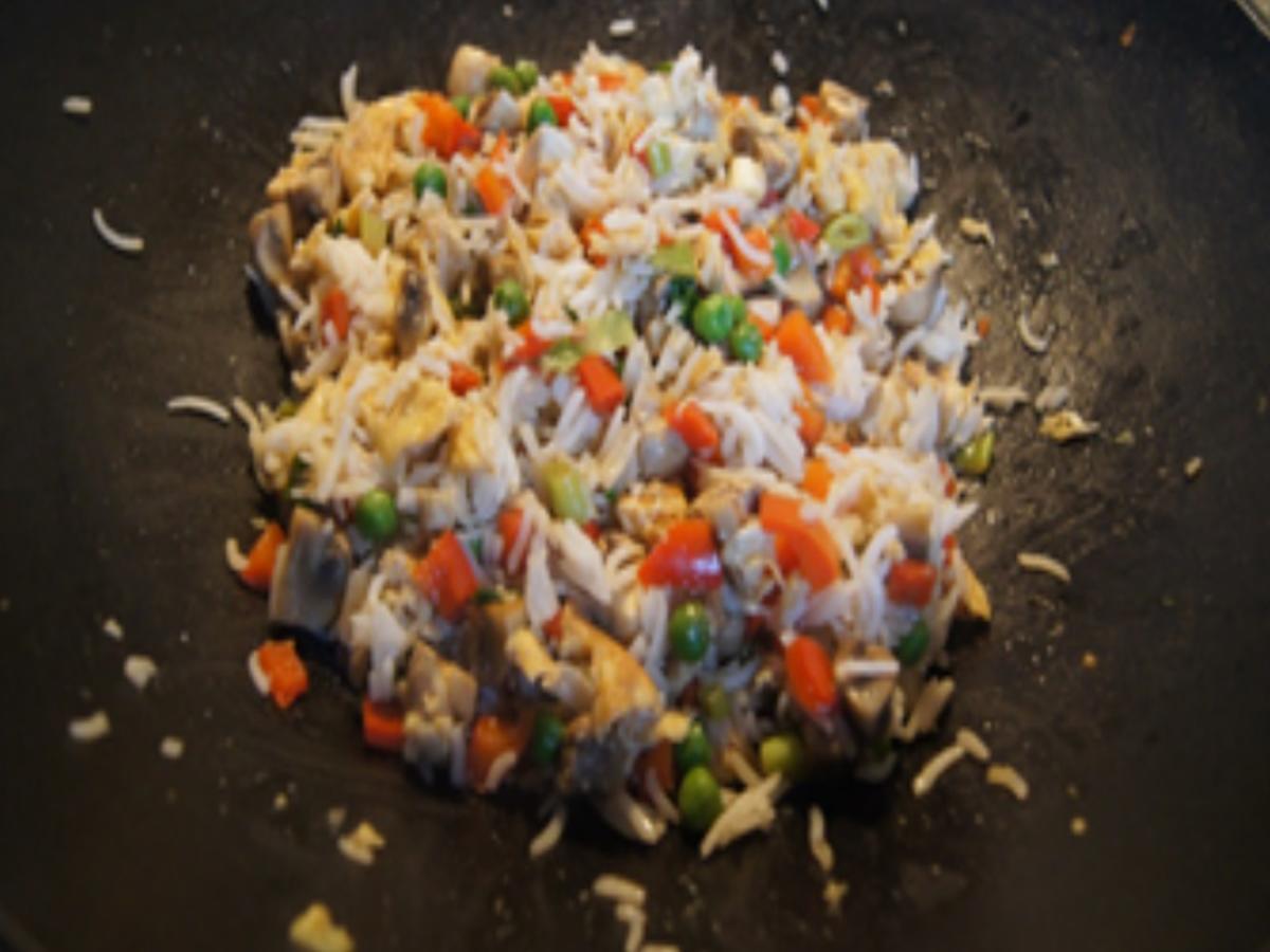 Gebratener Reis mit Ei und Gemüse - Rezept - Bild Nr. 10