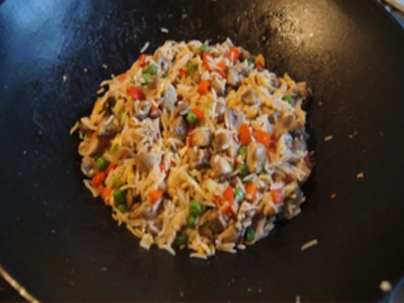 Gebratener Reis mit Ei und Gemüse - Rezept - Bild Nr. 11