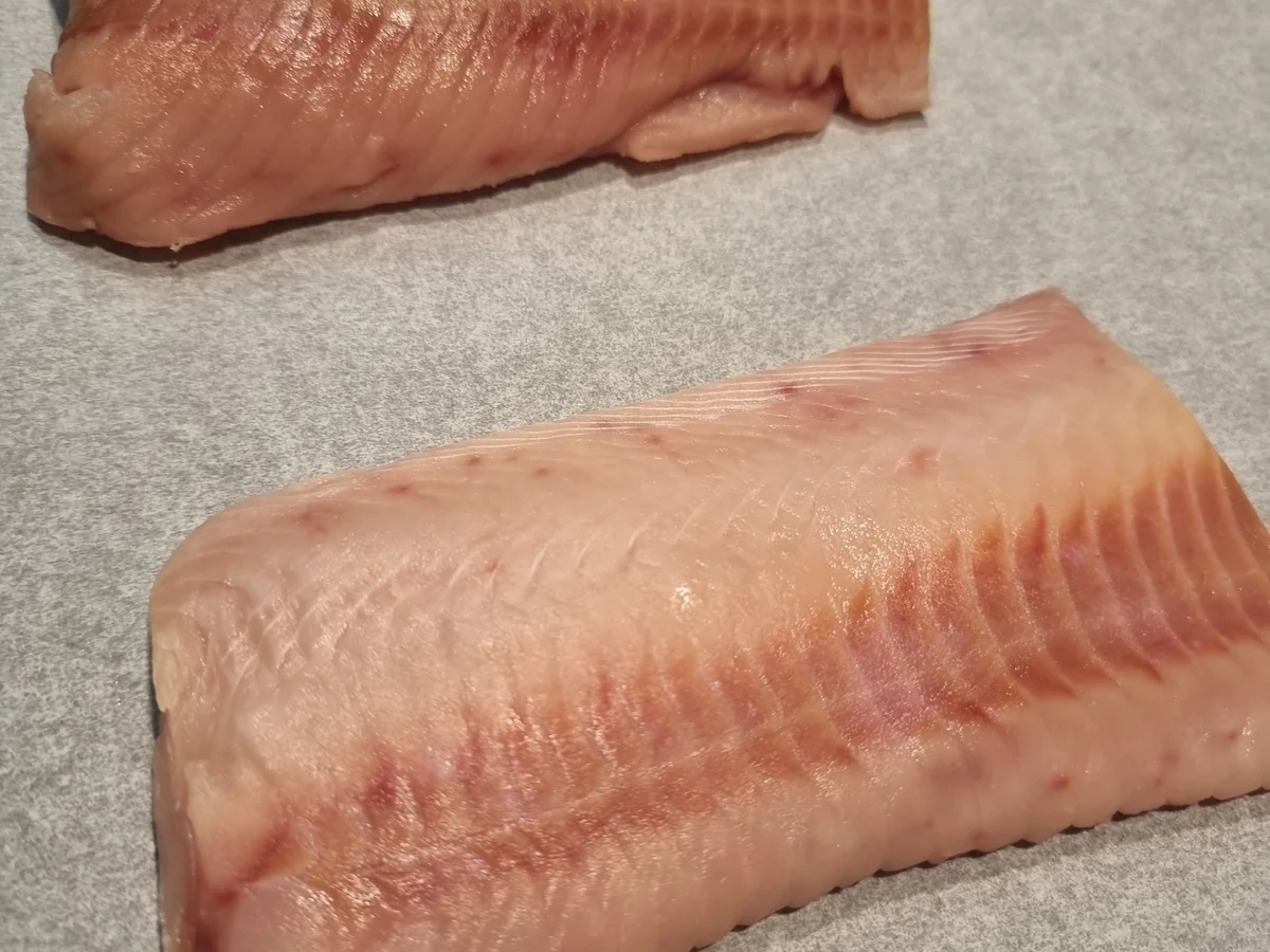 Rezept: Wildlachsfilet mit Kartoffelkruste auf Spinat Bild Nr. 16936 Wildlachsfilet mit Kartoffelkruste auf Spinat - Rezept - Bild Nr. 16936