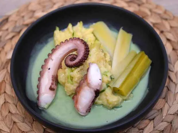 Rezept: Oktopus mit Kartoffel-Lauch-Stampf Bild Nr. 16931 Oktopus mit Kartoffel-Lauch-Stampf - Rezept - Bild Nr. 16931