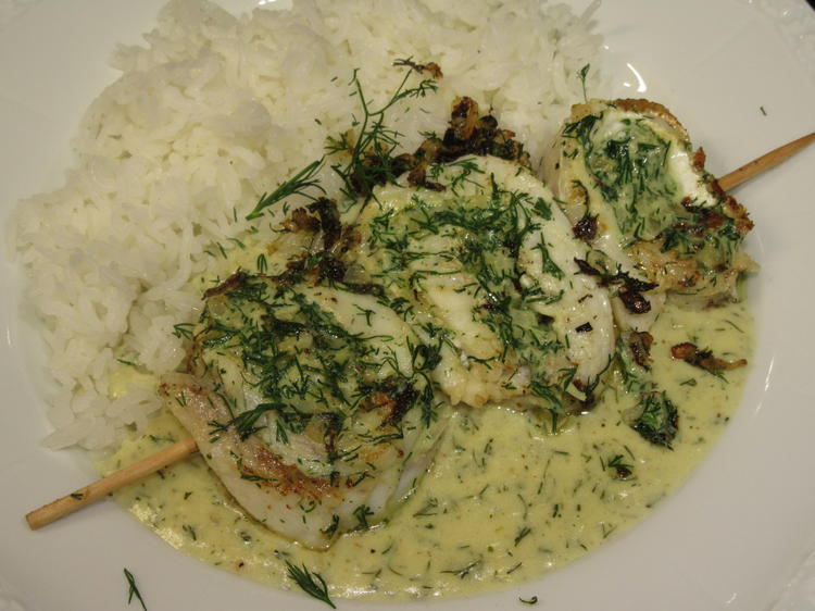 Fisch: Fischspieß auf Senf-Dill-Soße - Rezept - kochbar.de
