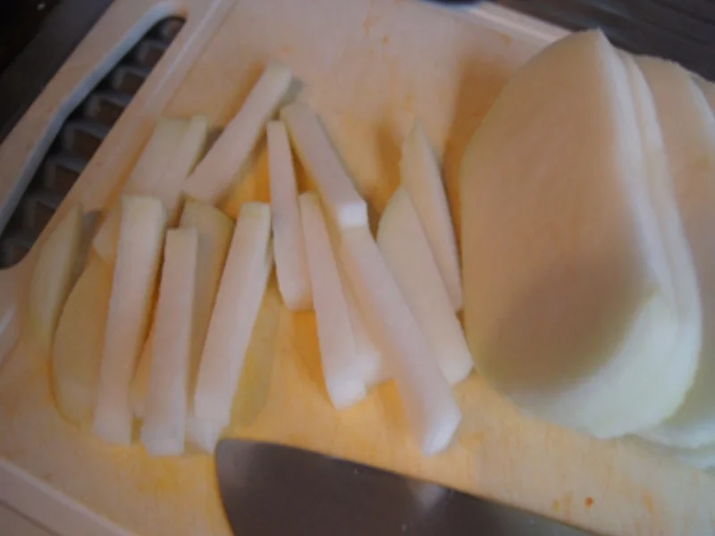 Rezept: Thüringer Rostbratwurst mit Kohlrabi-Pommes Bild Nr. 16938 Thüringer Rostbratwurst mit Kohlrabi-Pommes - Rezept - Bild Nr. 16938