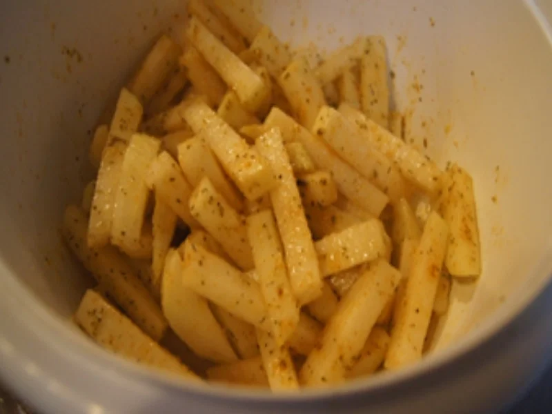 Rezept: Thüringer Rostbratwurst mit Kohlrabi-Pommes Bild Nr. 16941 Thüringer Rostbratwurst mit Kohlrabi-Pommes - Rezept - Bild Nr. 16941