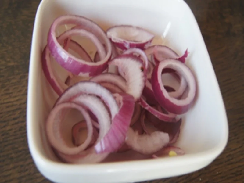 Rezept: Räuchermatjesfilet mit Rote-Bete-Sala und Kümmel-Pellkartoffeln Bild Nr. 16941 Räuchermatjesfilet mit Rote-Bete-Sala und Kümmel-Pellkartoffeln - Rezept - Bild Nr. 16941