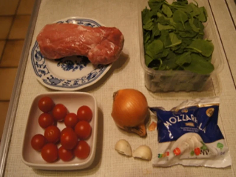 Schnitzelchen und Baby-Spinat mit Mozzarella - Rezept - Bild Nr. 16936