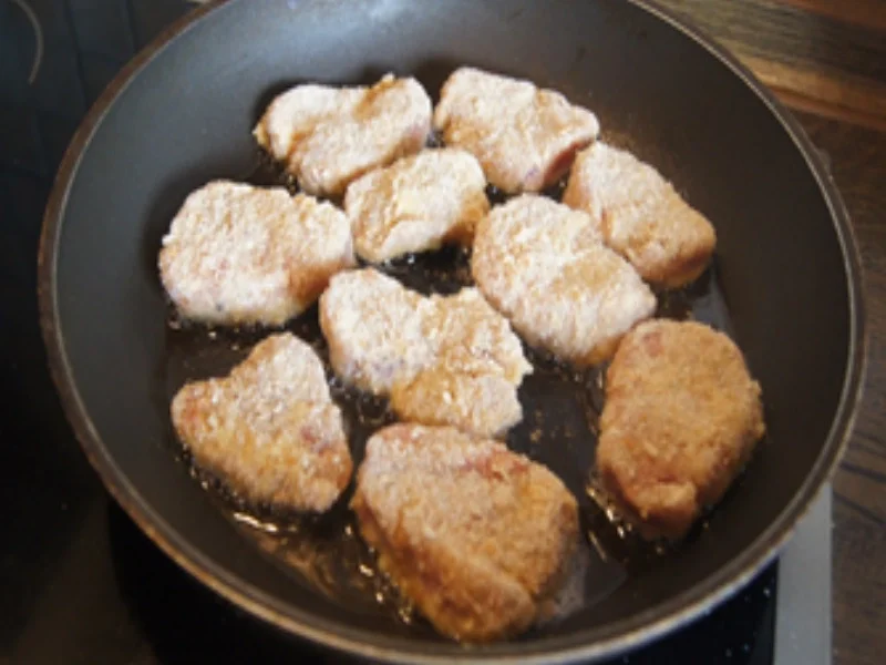 Schnitzelchen und Baby-Spinat mit Mozzarella - Rezept - Bild Nr. 16941