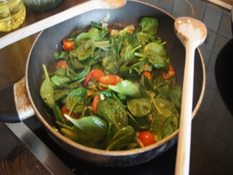 Schnitzelchen und Baby-Spinat mit Mozzarella - Rezept - Bild Nr. 16954