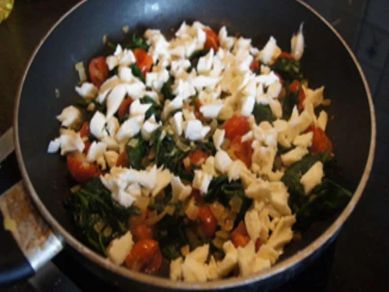 Schnitzelchen und Baby-Spinat mit Mozzarella - Rezept - Bild Nr. 16959