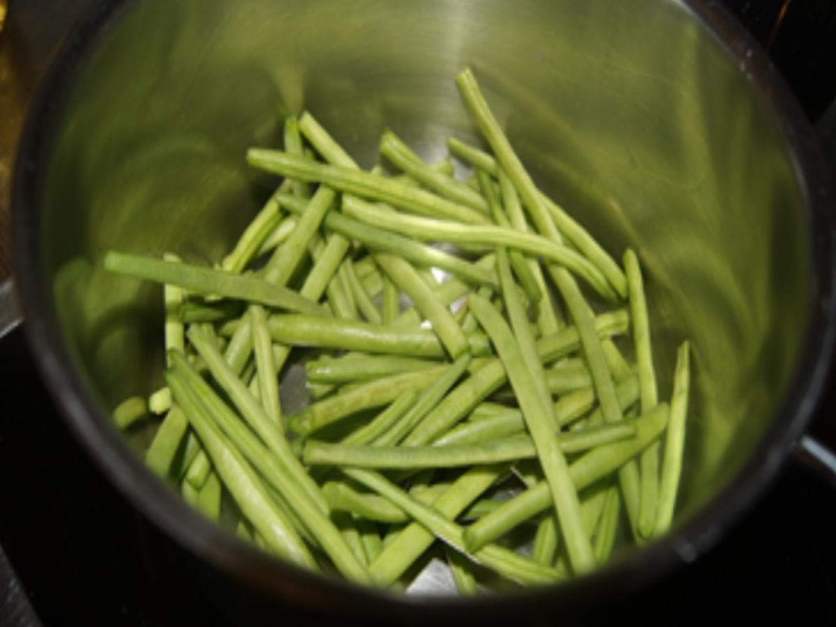 Leberkäse mitgrünen Bohnen und Kartoffelstampf - Rezept - Bild Nr. 7