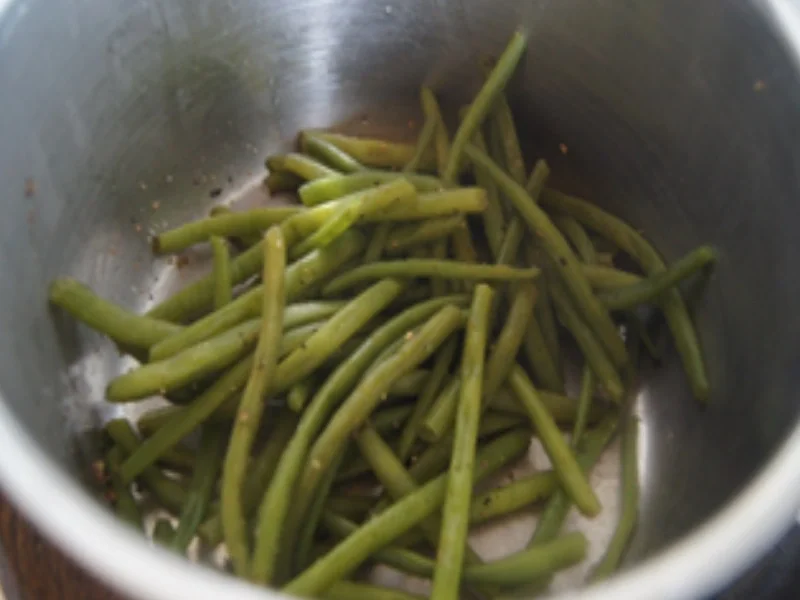 Rezept: Leberkäse mitgrünen Bohnen und Kartoffelstampf Bild Nr. 8 Leberkäse mitgrünen Bohnen und Kartoffelstampf - Rezept - Bild Nr. 8