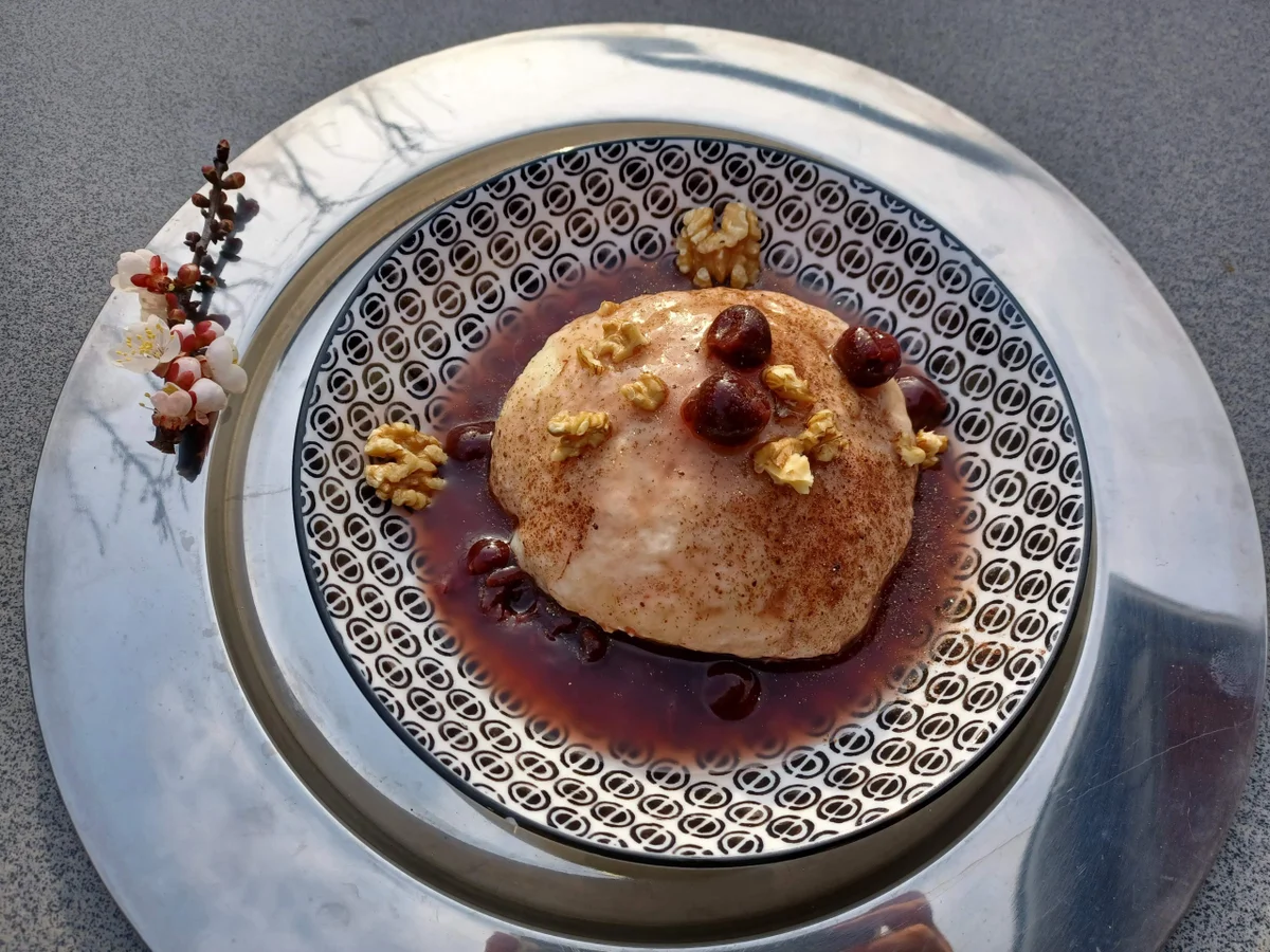 Hefeklöße mit Kirschsoße - Rezept - Bild Nr. 16950