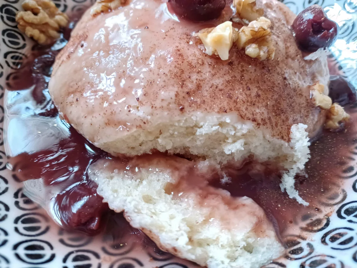 Hefeklöße mit Kirschsoße - Rezept - Bild Nr. 16952