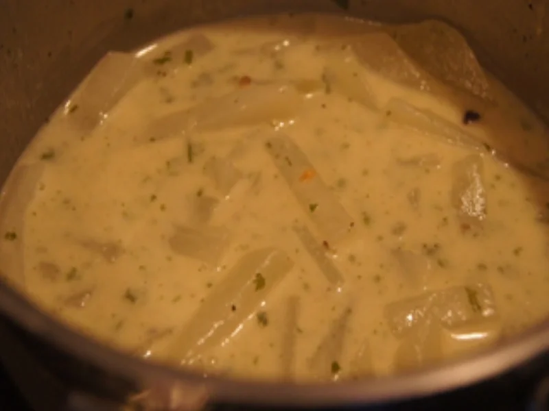 Rahm-Kohlrabi-Gemüse mit Spargel, Kochschinken und Salzkartoffeln - Rezept - Bild Nr. 3