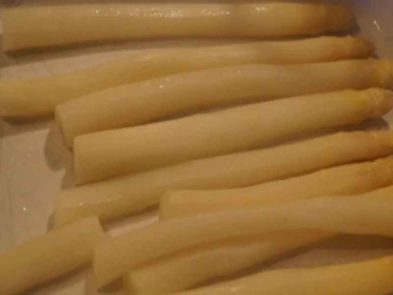 Rahm-Kohlrabi-Gemüse mit Spargel, Kochschinken und Salzkartoffeln - Rezept - Bild Nr. 4