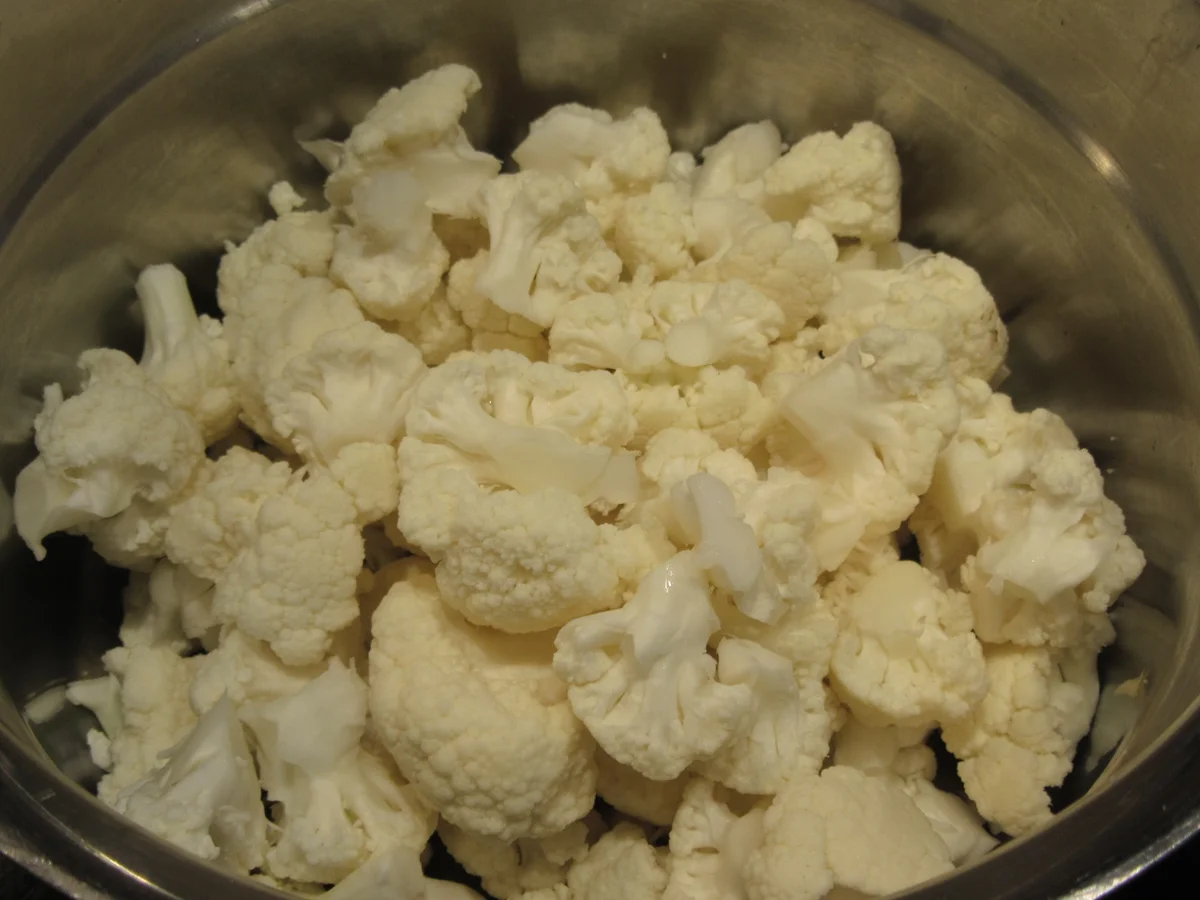 Rezept: Suppen: Blumenkohl-Curry-Suppe mit Garnelenspieß Bild Nr. 17034 Suppen: Blumenkohl-Curry-Suppe mit Garnelenspieß - Rezept - Bild Nr. 17034