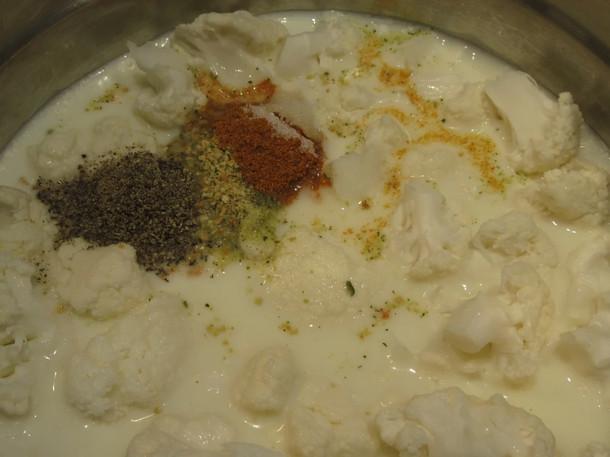 Rezept: Suppen: Blumenkohl-Curry-Suppe mit Garnelenspieß Bild Nr. 17035 Suppen: Blumenkohl-Curry-Suppe mit Garnelenspieß - Rezept - Bild Nr. 17035