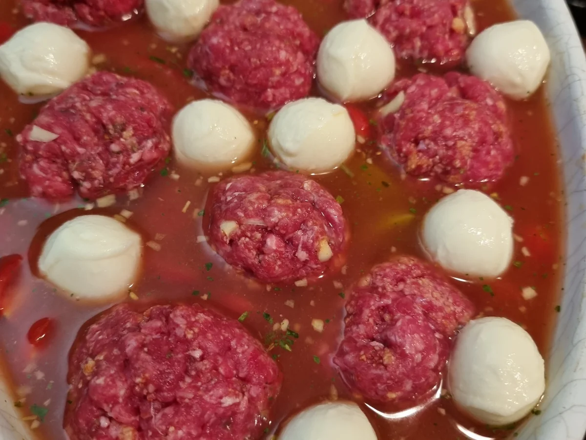 Hackbällchen-Auflauf - Rezept - Bild Nr. 16950