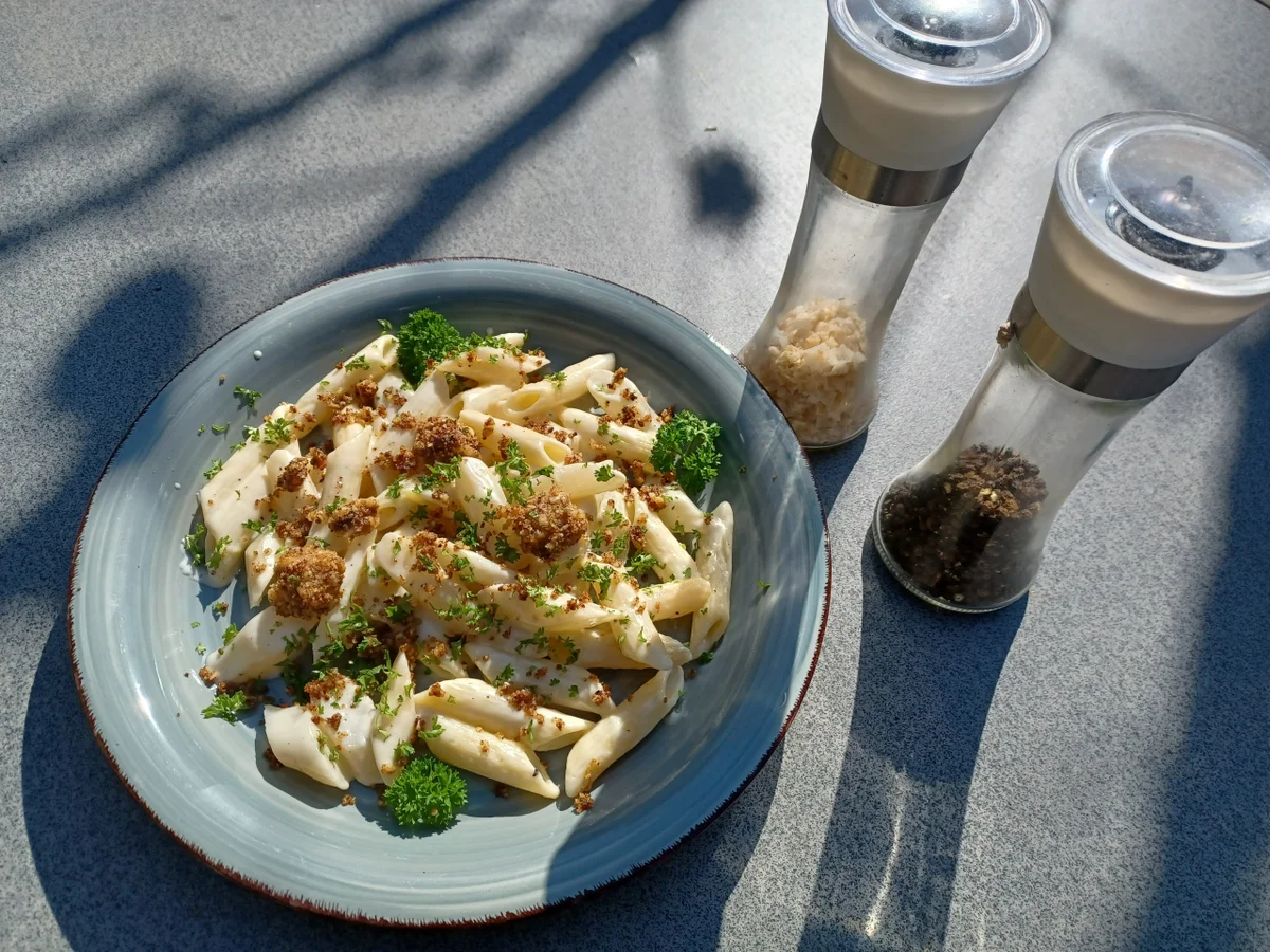 Nudeln mit Schwarzwurzeln in Sahnesoße - Rezept - Bild Nr. 2