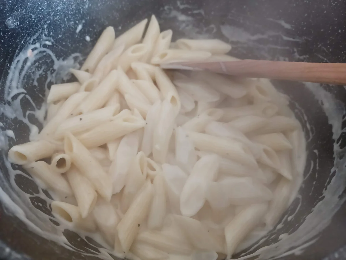 Nudeln mit Schwarzwurzeln in Sahnesoße - Rezept - Bild Nr. 16956