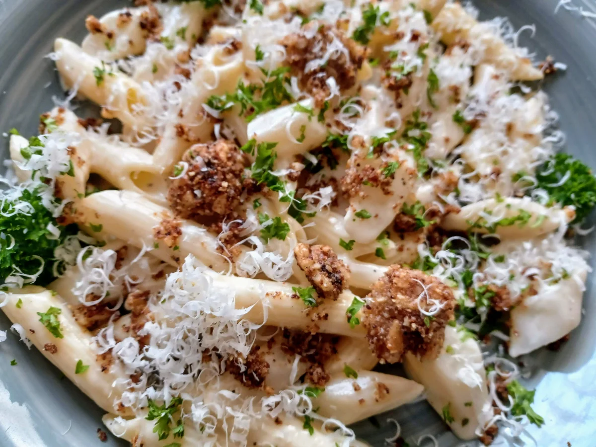 Nudeln mit Schwarzwurzeln in Sahnesoße - Rezept - Bild Nr. 16960