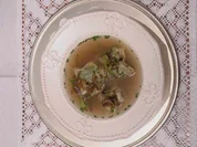 Gemüsebrühe mit Maultaschen, gefüllt mit Spinat und Bergkäse - Rezept - Bild Nr. 16951