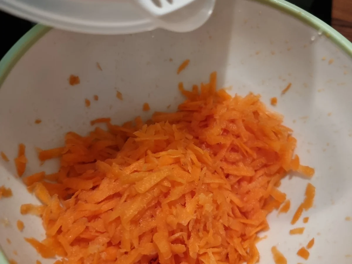 Rezept: Rüblischnitten mit Frischkäseschicht Bild Nr. 16965 Rüblischnitten mit Frischkäseschicht - Rezept - Bild Nr. 16965