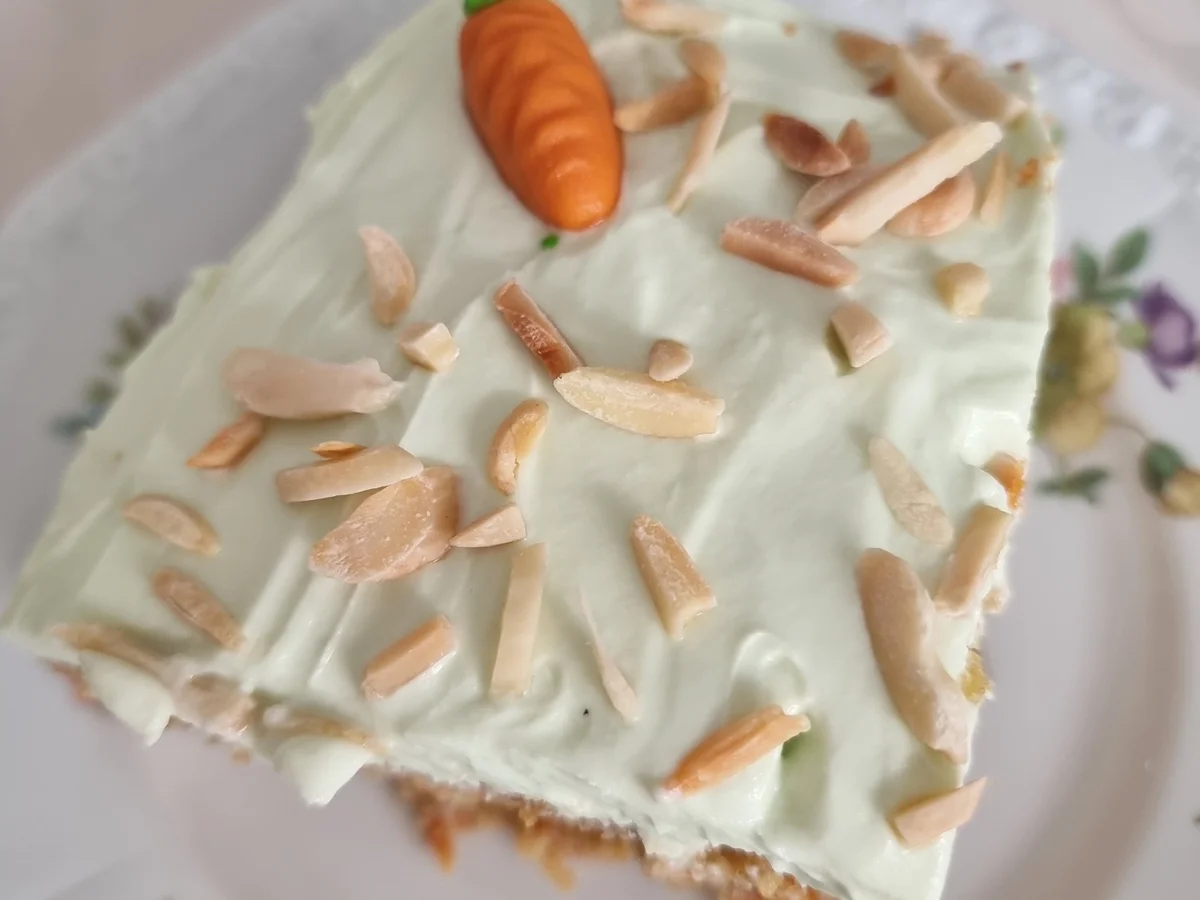 Rezept: Rüblischnitten mit Frischkäseschicht Bild Nr. 16974 Rüblischnitten mit Frischkäseschicht - Rezept - Bild Nr. 16974