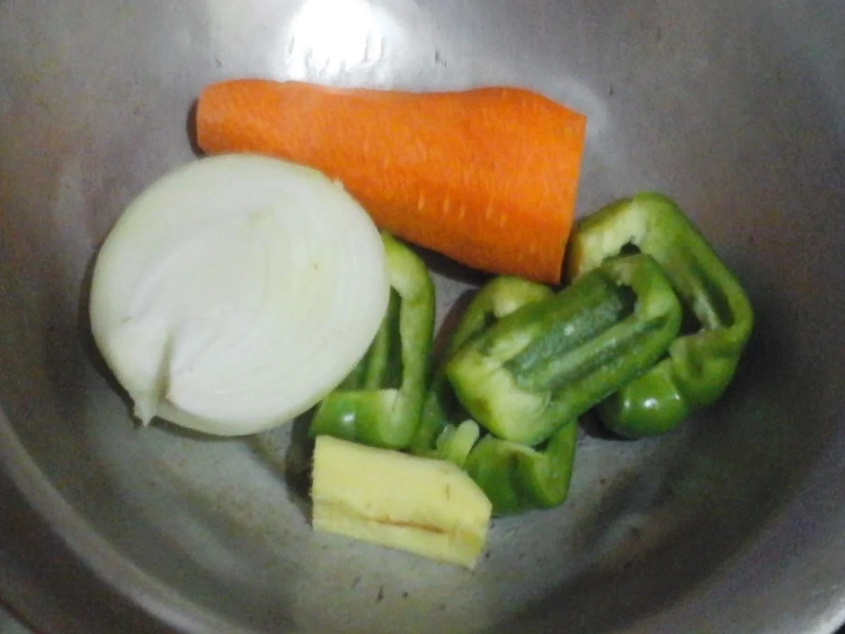 Spaghetti mit Rindermett-Gemüse-Sauce - Rezept - Bild Nr. 7