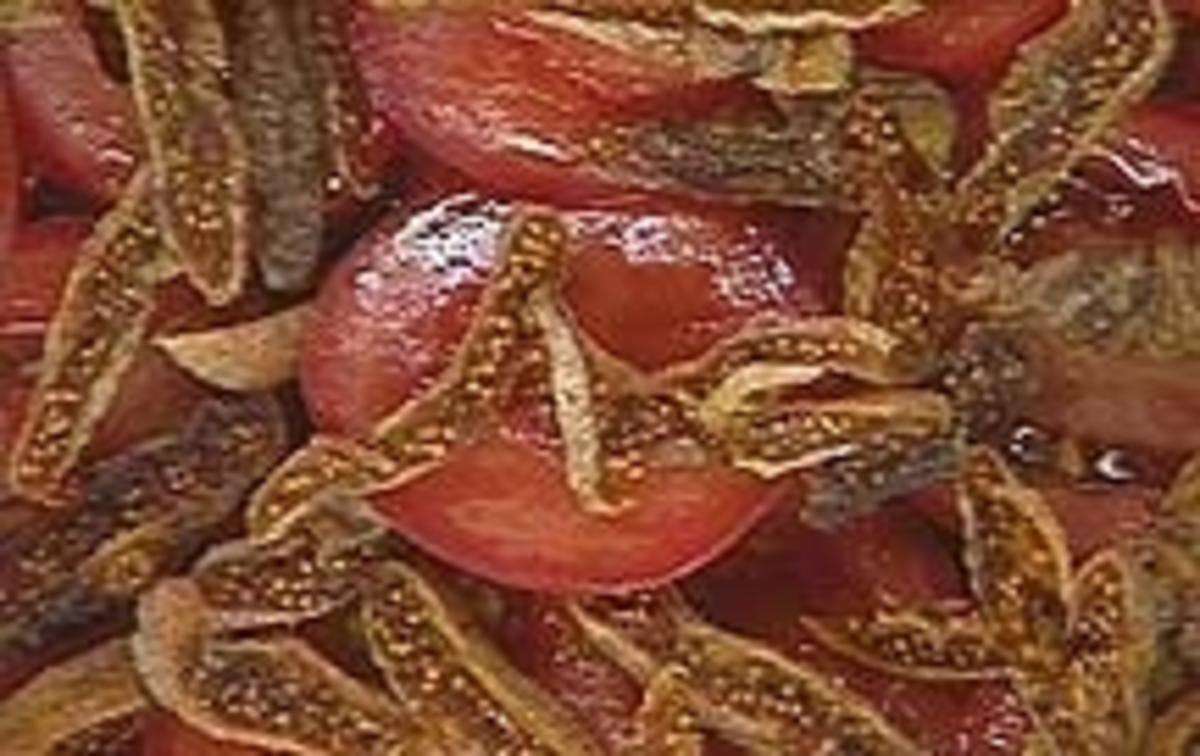 Tomaten-Feigensalat mit Ziegenfrischkäse - Rezept