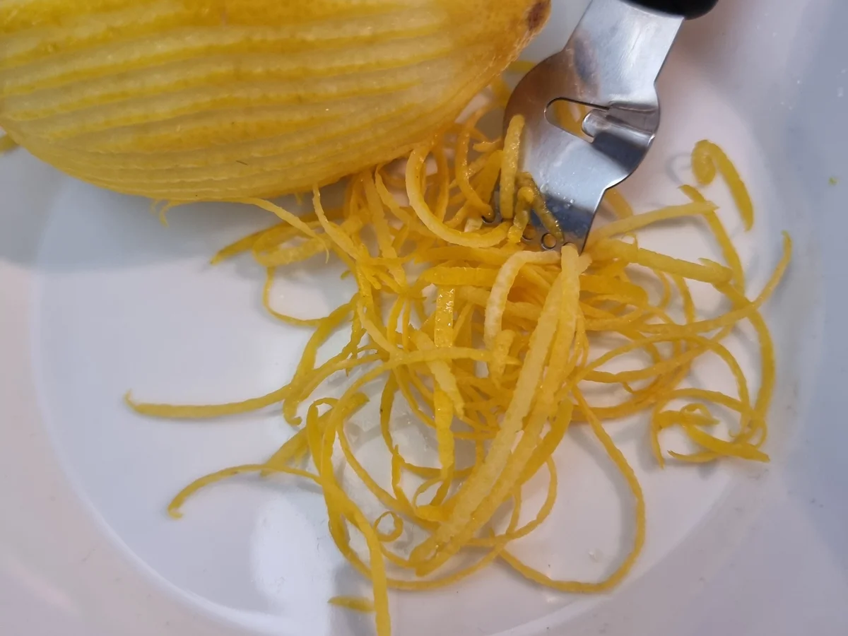 Rezept: Zitronenöl Bild Nr. 16965 Zitronenöl - Rezept - Bild Nr. 16965