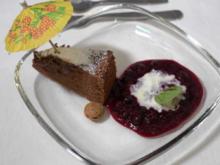 Schokoladen-Portwein-Kuchen mit Beeren-Sauce - Rezept - Bild Nr. 2