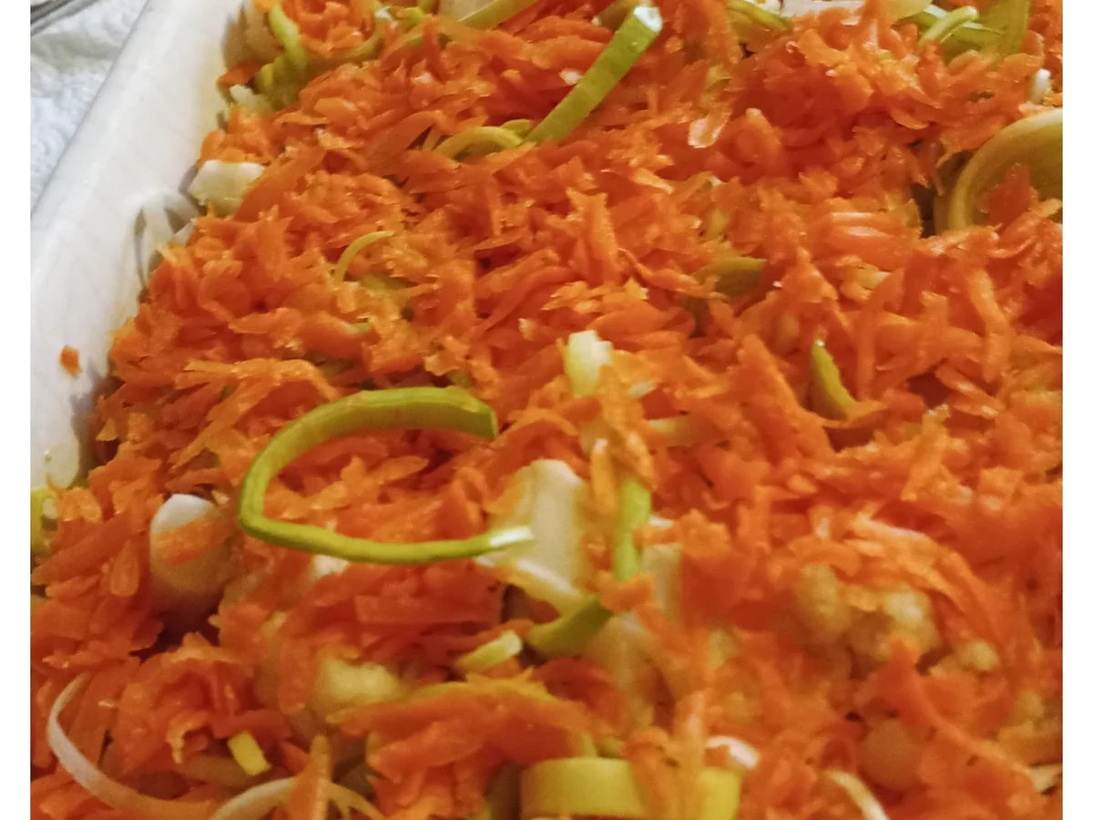 Rezept: Blumenkohl-Lauch-Möhren und in Würfel geschnittenen Hinterschinken Auflauf ./Resteverwertu Bild Nr. 16982 Blumenkohl-Lauch-Möhren und in Würfel geschnittenen Hinterschinken Auflauf ./Resteverwertu - Rezept - Bild Nr. 16982