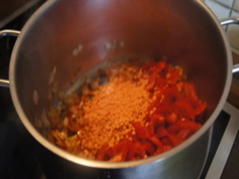 Rezept: Pellkartoffel-Paprika-Linsen-Eintopf Bild Nr. 8 Pellkartoffel-Paprika-Linsen-Eintopf - Rezept - Bild Nr. 8