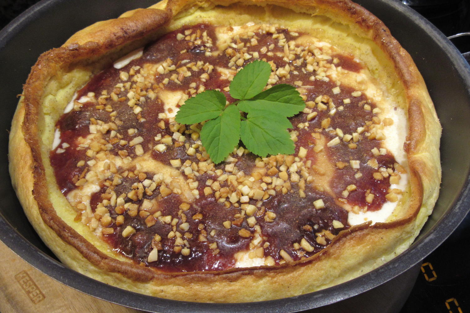 Pfannkuchen: Sweet Dutch Baby - Rezept mit Bild - kochbar.de